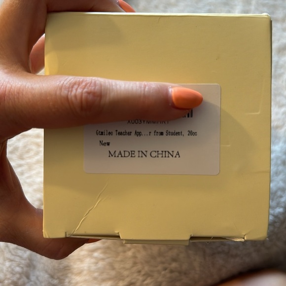 👩🏻🏫 NWT Teacher Tumbler & Socks Gift Set - Picture 9 of 9